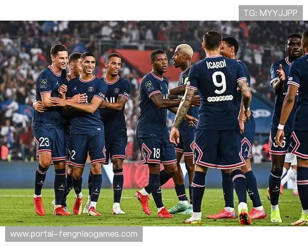 阿什拉夫直红离场，巴黎边卫防守纪律性再敲警钟